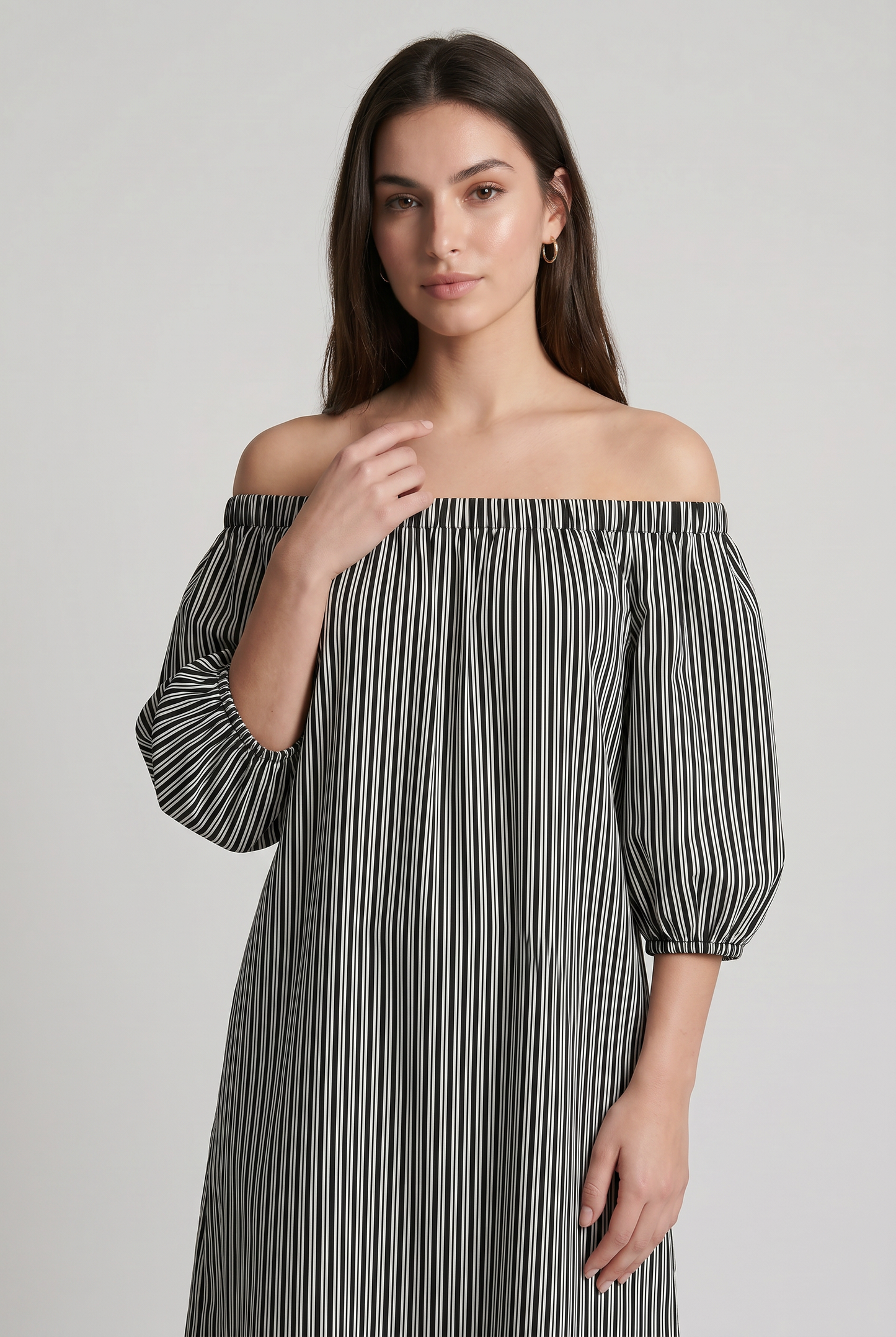 Abito Maxi a Righe Spalle Scoperte