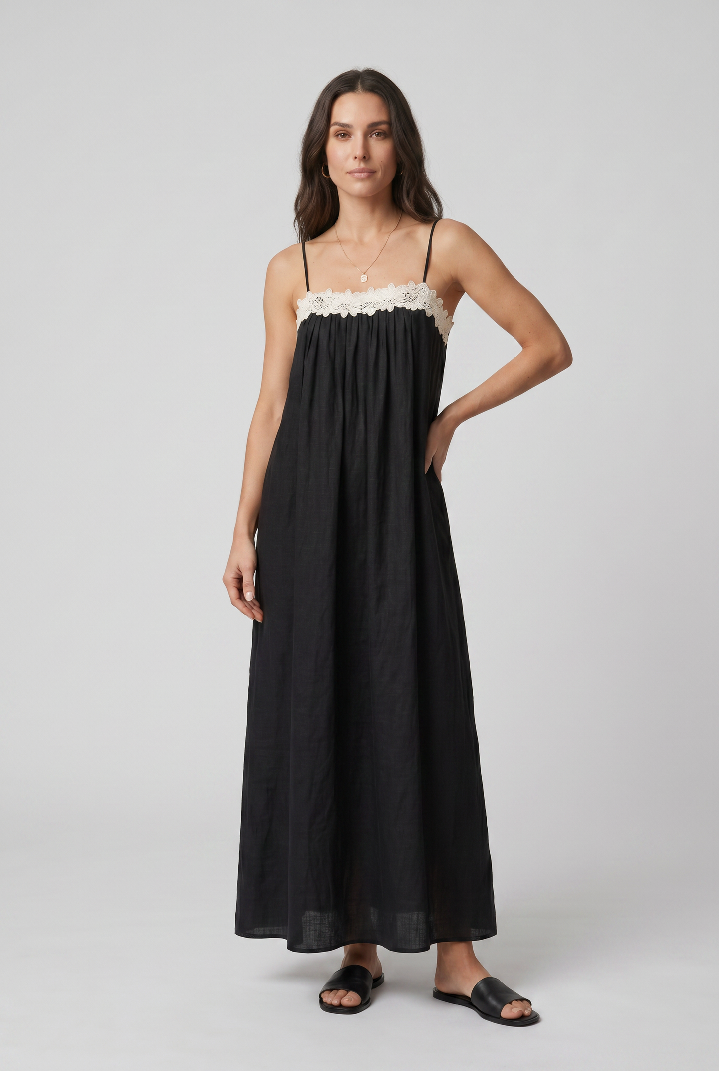 Abito Maxi con Dettaglio Floreal