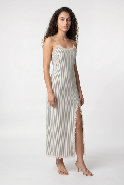 Abito Maxi con Bordi Sfrangiat