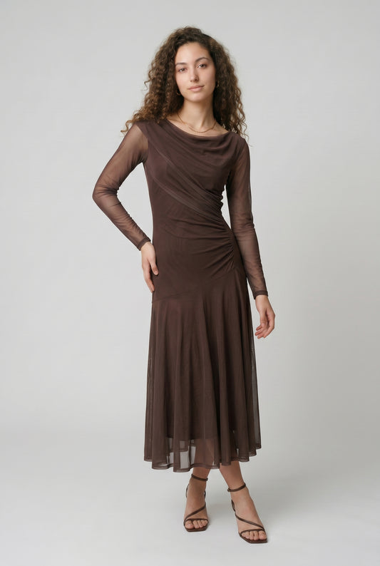 Abito Lungo in Tulle con Drappeggi