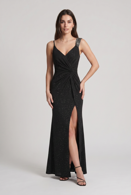 Abito Lungo con Paillettes e Spacco
